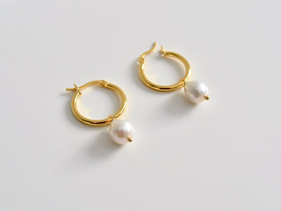 Baroque Pearls: Creolen mit echten Zuchtperlen | vergoldet, silber