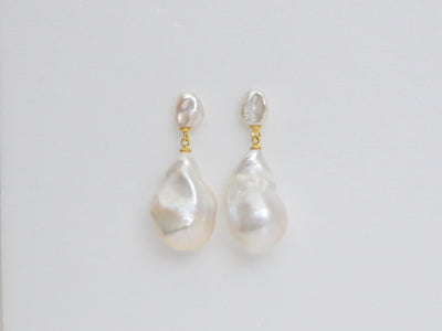 Baroque Pearls: Deluxe Ohrstecker mit 3D AAA Süßwasserperlen | vergoldet
