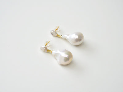 Baroque Pearls: Deluxe Ohrstecker mit 3D AAA Süßwasserperlen | vergoldet