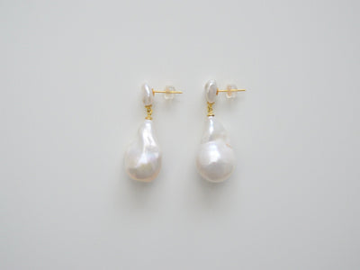 Baroque Pearls: Deluxe Ohrstecker mit 3D AAA Süßwasserperlen | vergoldet