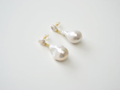Baroque Pearls: Deluxe Ohrstecker mit 3D AAA Süßwasserperlen | vergoldet