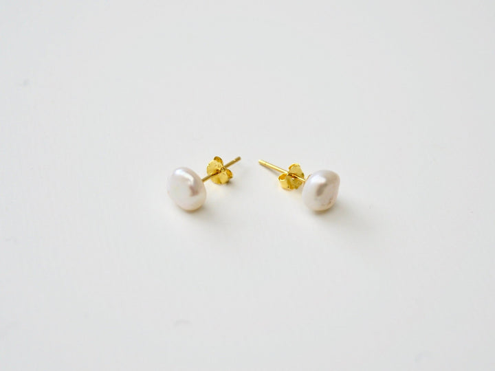 Baroque Pearls: Perlen Ohrstecker | vergoldet, silber
