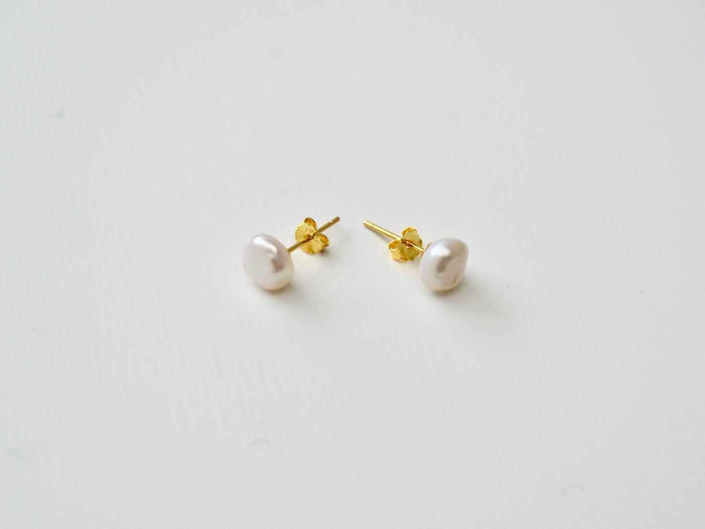 Baroque Pearls: Perlen Ohrstecker | vergoldet, silber