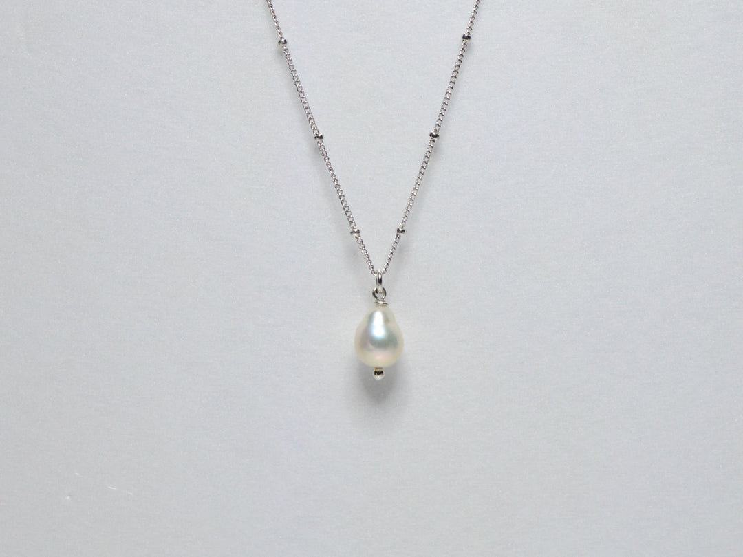 Baroque Pearls: Satellite Kette mit Perle | vergoldet, rosévergoldet, silber