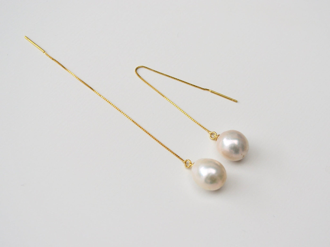 Baroque Pearls: Threader Ohrkette Drops mit echten Perlen | vergoldet