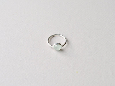 Big Square Dot: Facettierter Aqua Chalcedon Ring silber - Mia&Martha by Katja Schmalen