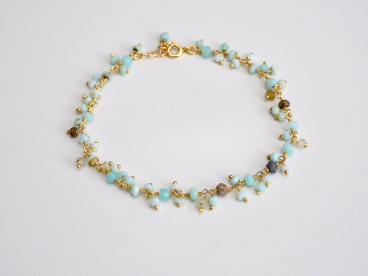 Dangling Gems: Armband Peruanischer Opal | vergoldet