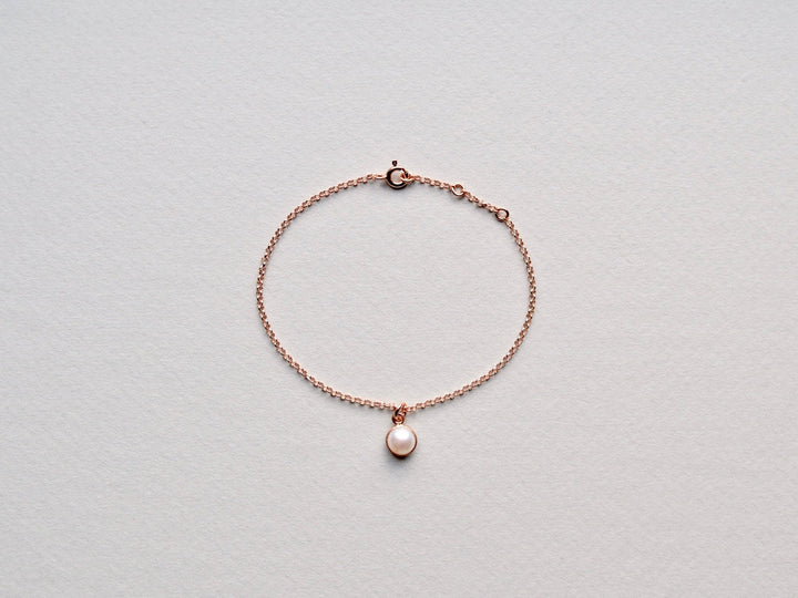 Dangling Pearls: Perlen Armkettchen | vergoldet, rosévergoldet, silber