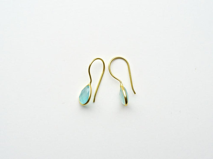 Delicate: Aqua Chalcedon Ohrringe vergoldet - Mia&Martha by Katja Schmalen