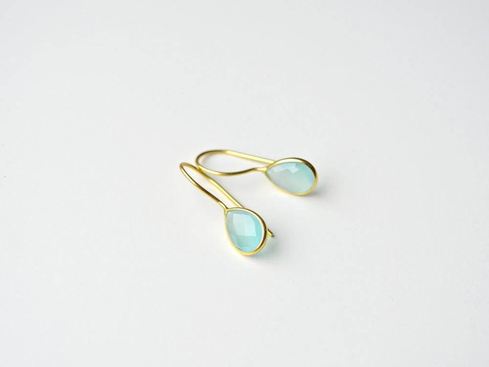 Delicate: Aqua Chalcedon Ohrringe vergoldet - Mia&Martha by Katja Schmalen