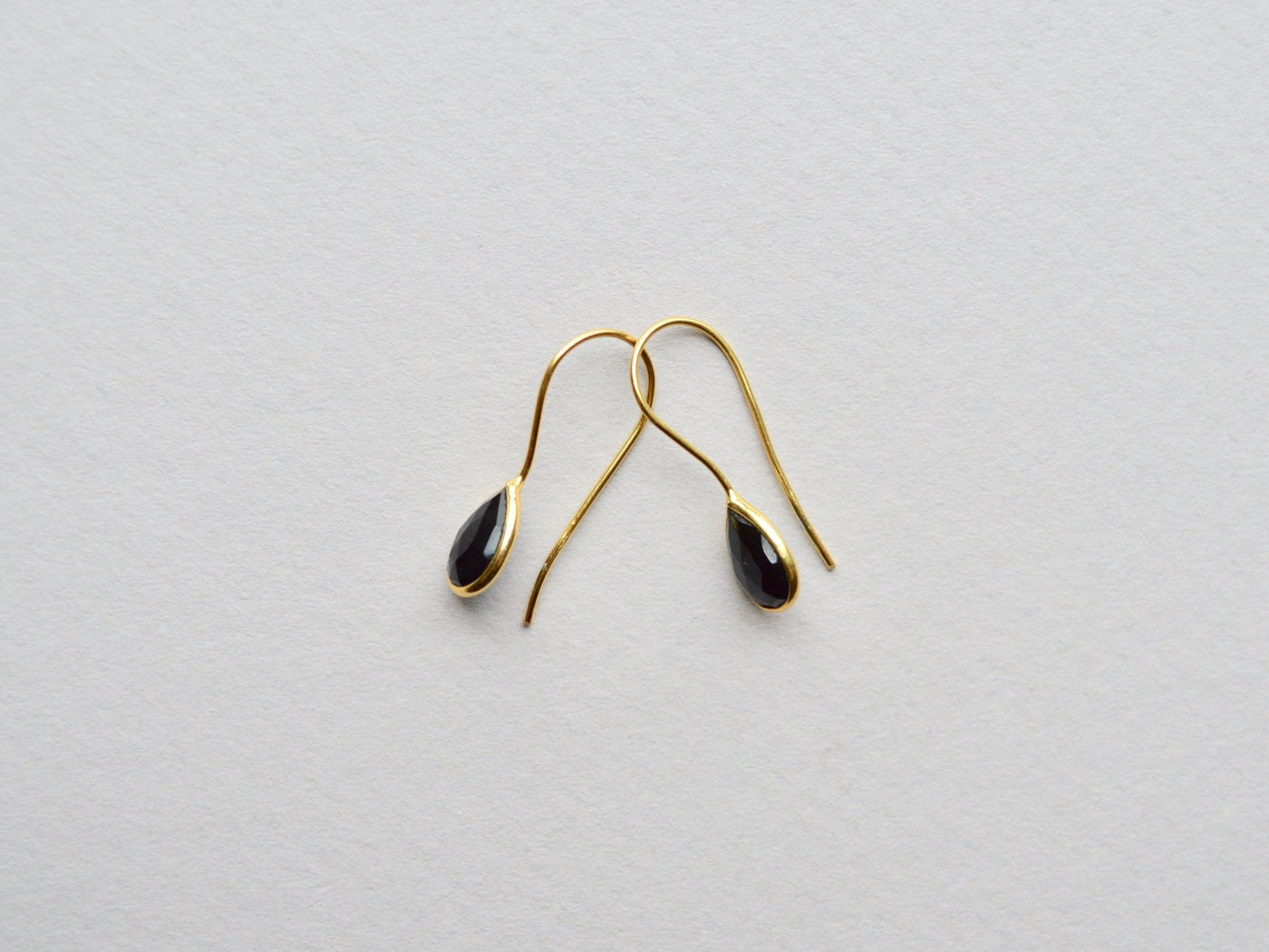 Delicate: Black Onyx Ohrringe | vergoldet, rosévergoldet, silber