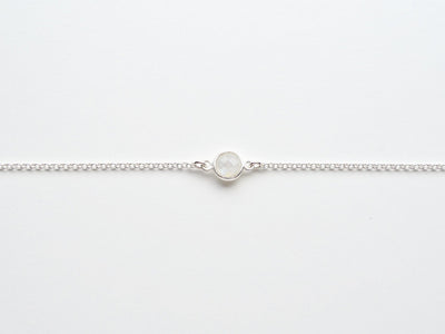 Delicate Dot: Mondstein Armband silber | Zwei Größen - Mia&Martha by Katja Schmalen