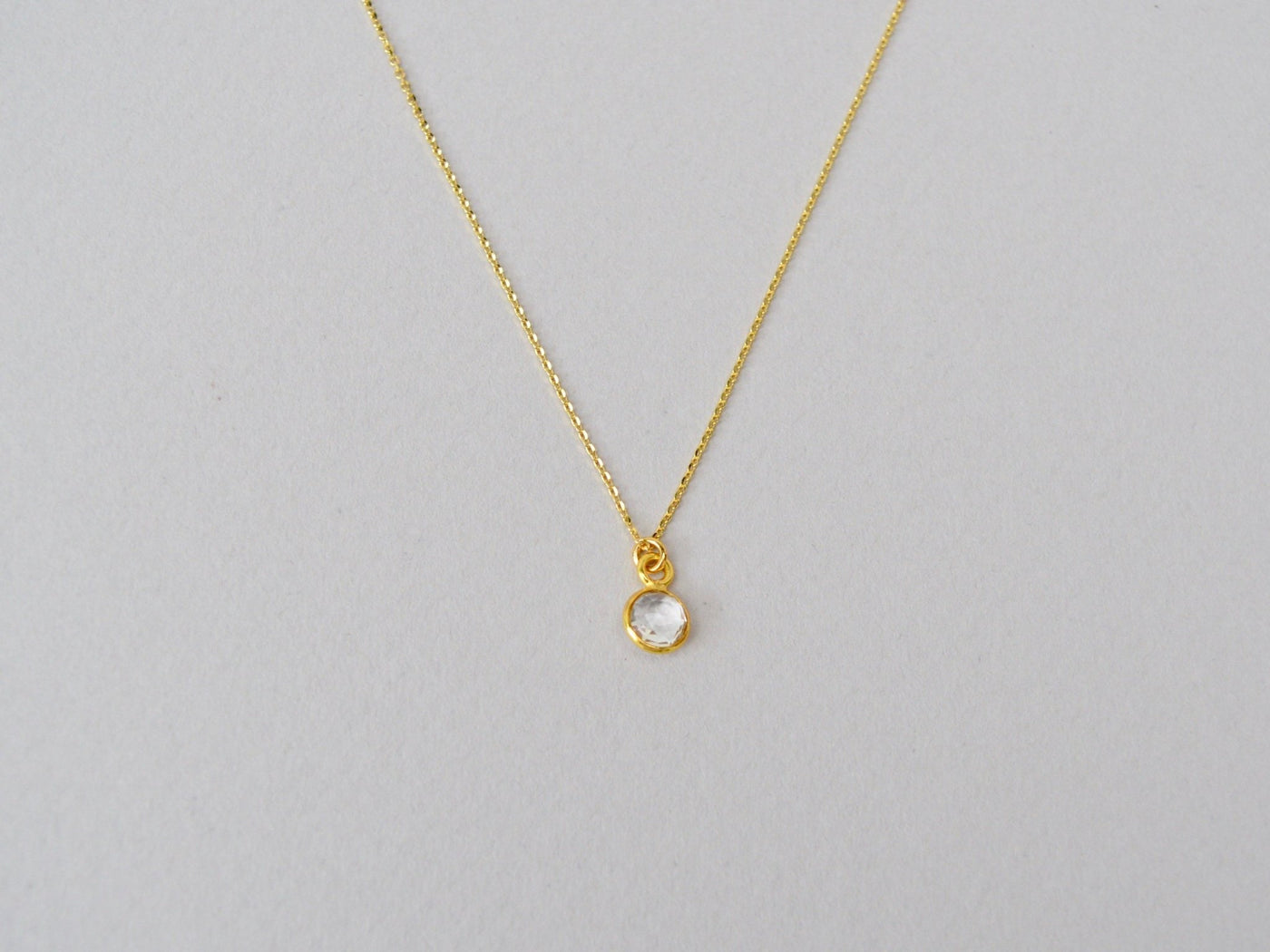 Delicate Dots: Rock Crystal Kette | vergoldet, rosévergoldet, silber - Mia&Martha by Katja Schmalen