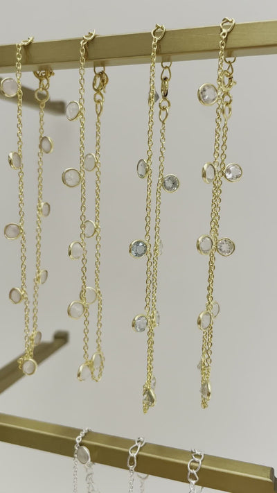 Flying Gemstones: Zartes Armkettchen Blauer Topas | vergoldet, silber