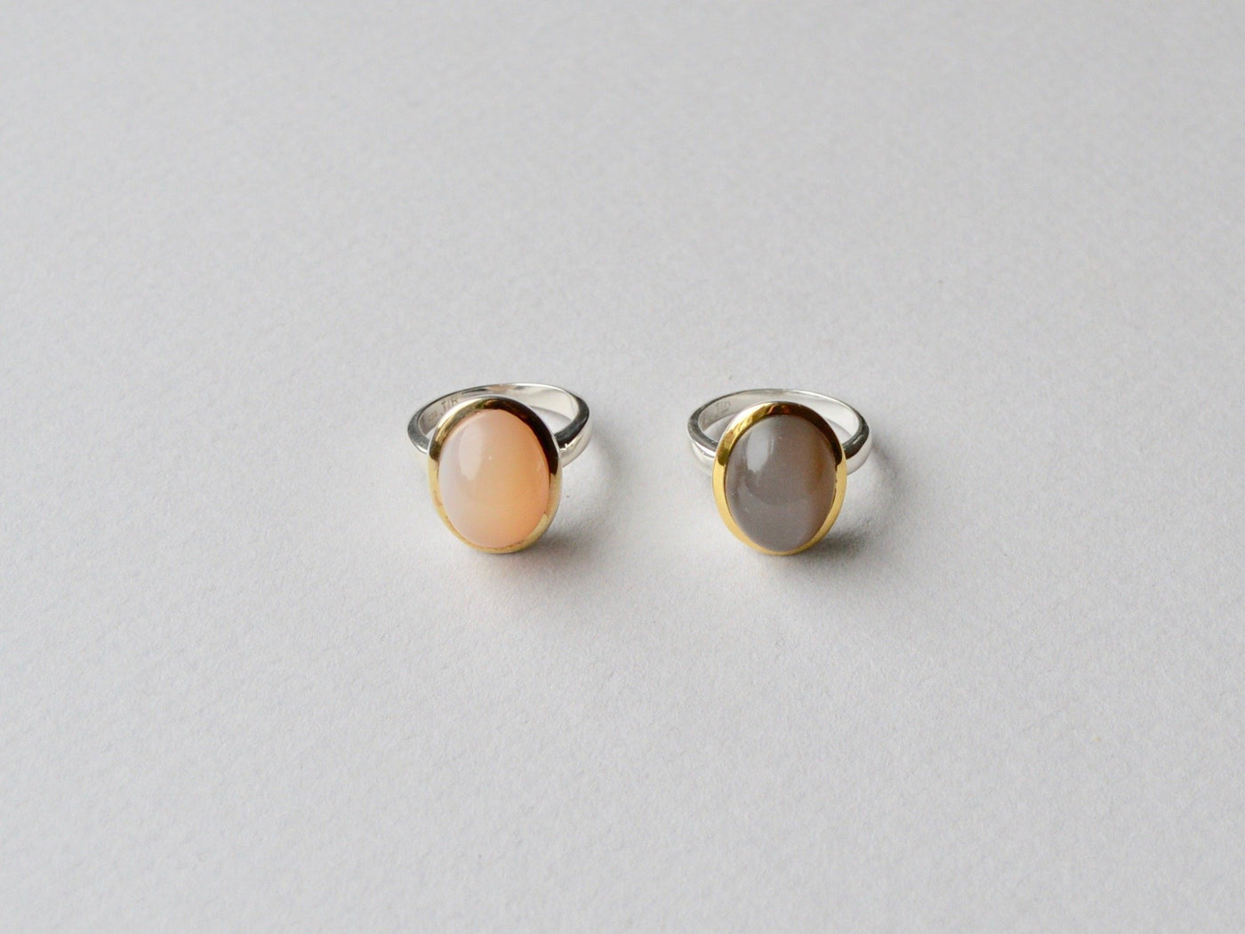 Einzelstück: Grauer Mondstein Statement Ring vergoldet - Mia&Martha by Katja Schmalen