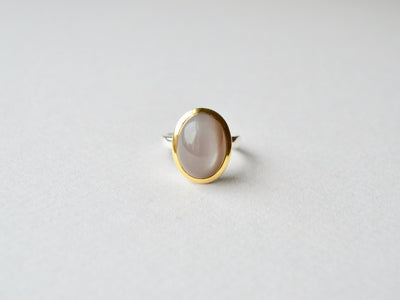 Einzelstück: Grauer Mondstein Statement Ring vergoldet - Mia&Martha by Katja Schmalen