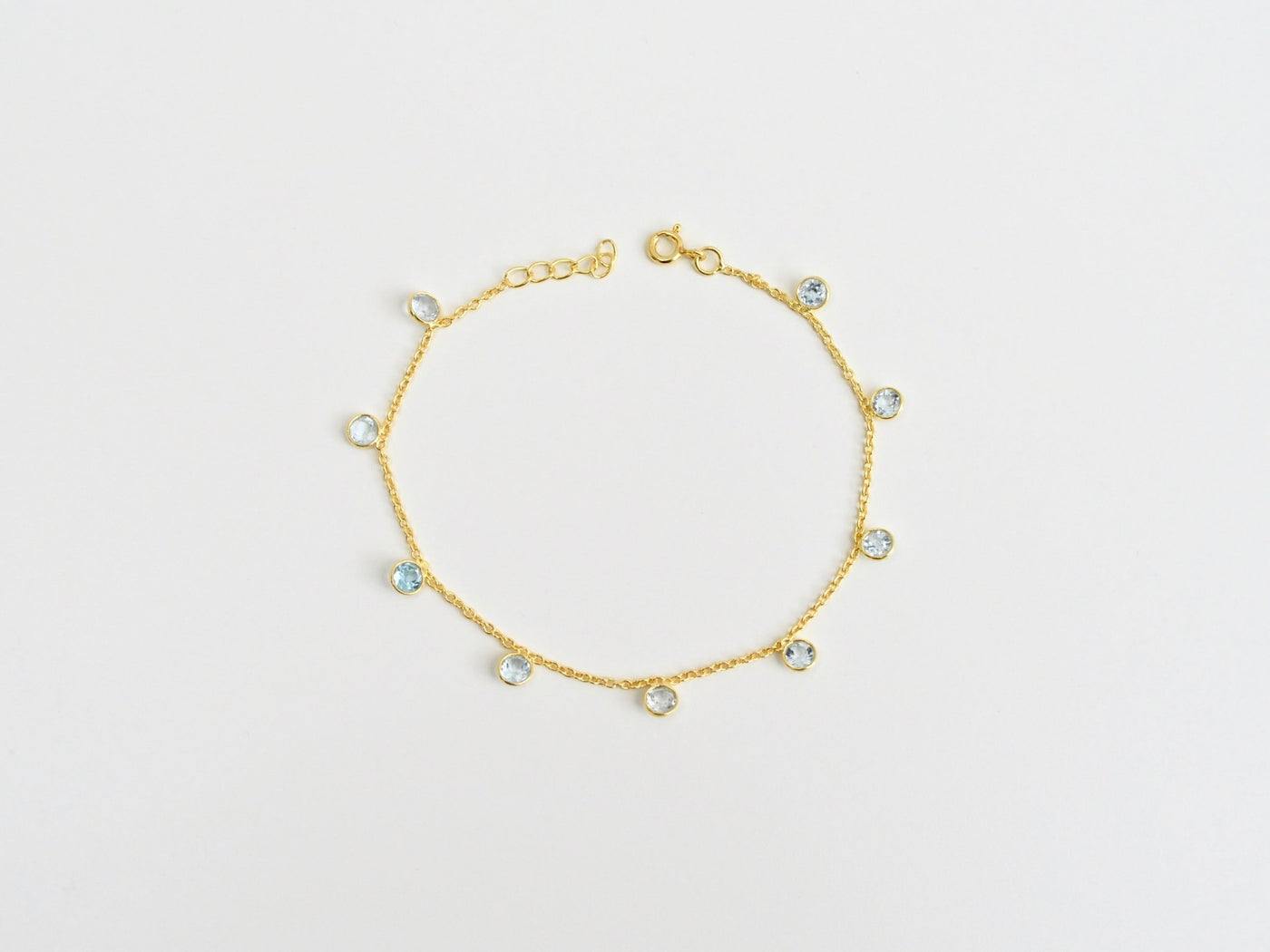 Flying Gemstones: Zartes Armkettchen Blauer Topas | vergoldet, silber