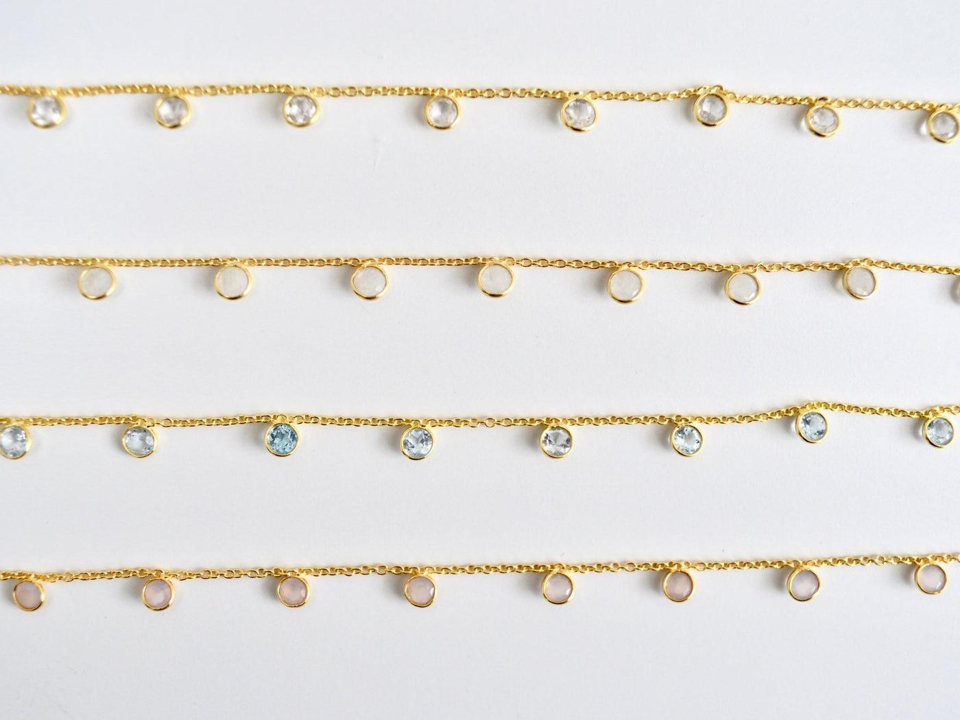 Flying Gemstones: Zartes Armkettchen Mondstein | vergoldet, silber