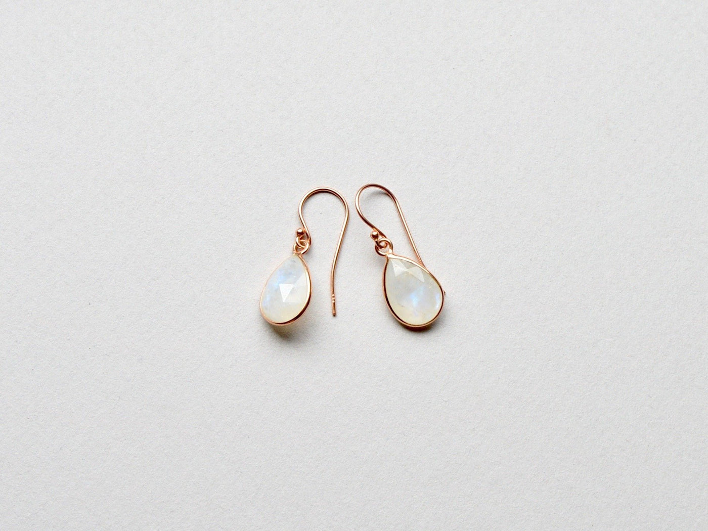 Gem Collection: Deluxe Mondstein Ohrhänger | vergoldet, rosévergoldet, silber - Mia&Martha by Katja Schmalen
