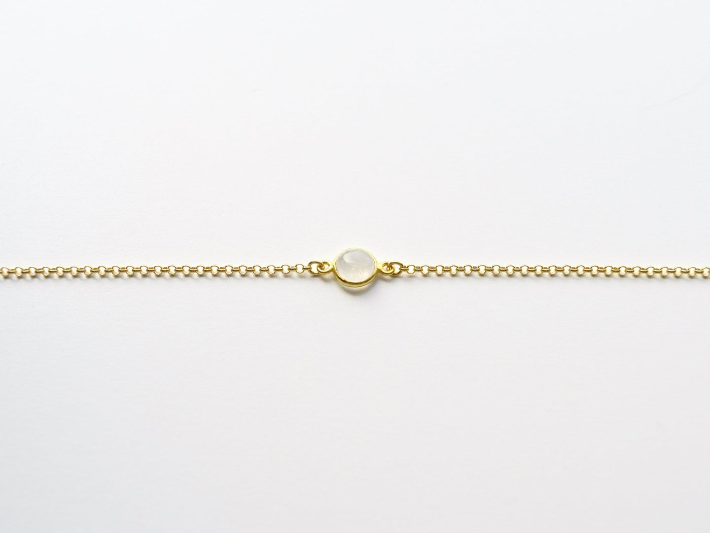 Gem Dot: Mondstein Armband vergoldet - Mia&Martha by Katja Schmalen