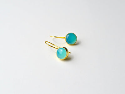 Gem Dots: Aqua Chalcedon Ohrringe | vergoldet, rosévergoldet, silber