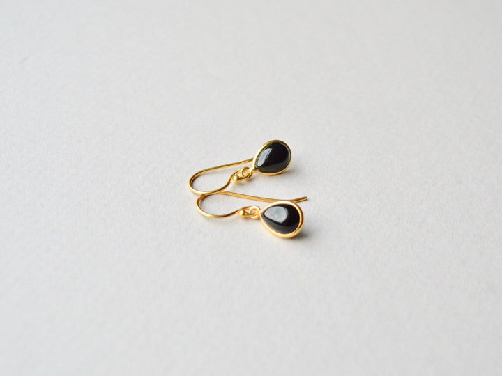 Gem Drops: Black Onyx Ohrringe vergoldet - Mia&Martha by Katja Schmalen