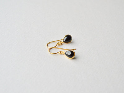 Gem Drops: Black Onyx Ohrringe vergoldet - Mia&Martha by Katja Schmalen