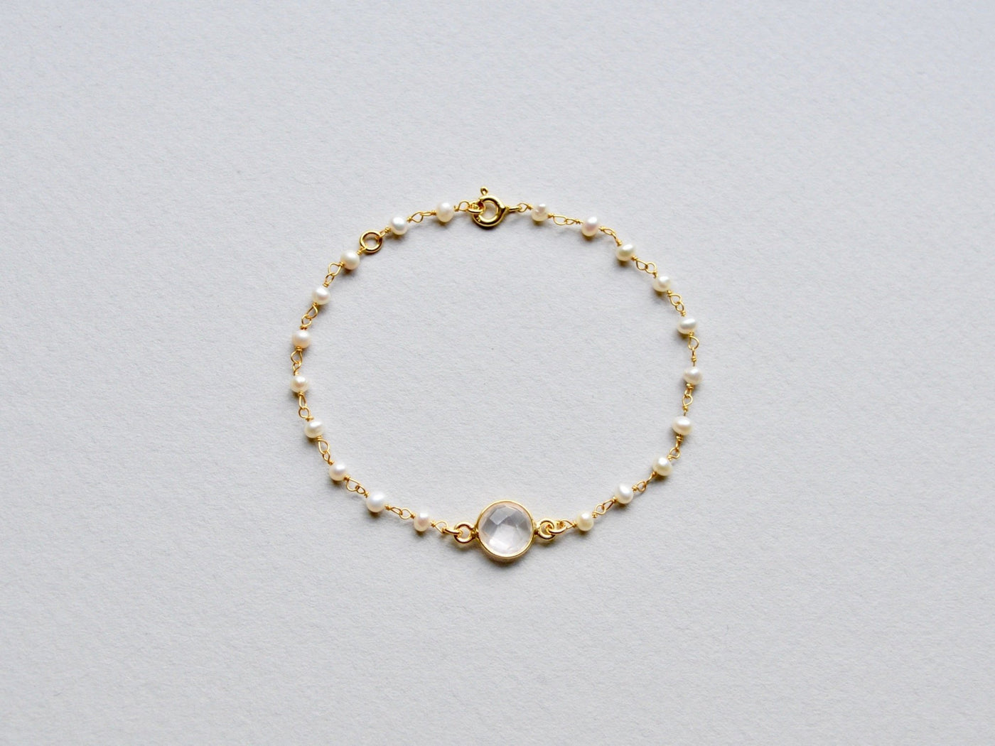 Gems & Pearls: Perlen und Rosenquarz Armband vergoldet - Mia&Martha by Katja Schmalen