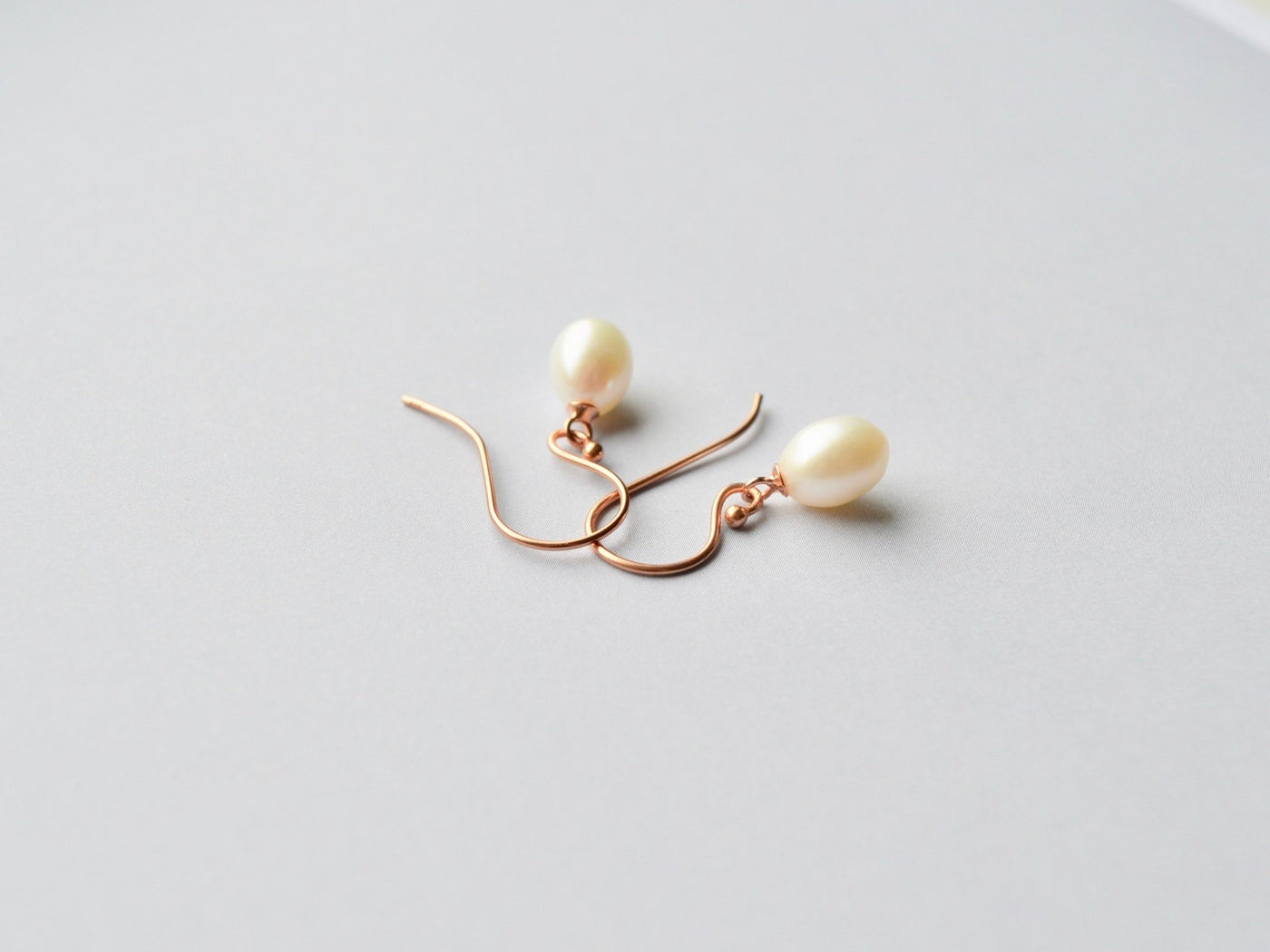 Natural Pearls: Edle Perlenohrringe | rosévergoldet, silber - Mia&Martha by Katja Schmalen