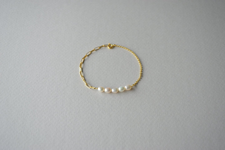 Natural Pearls: Edles Perlen Armband | vergoldet, silber - Mia&Martha by Katja Schmalen