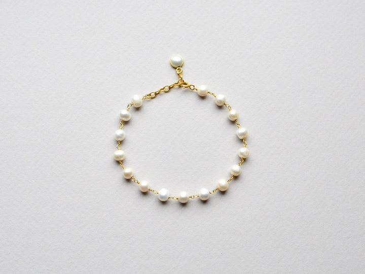 Natural Pearls: Edles Perlenarmband vergoldet - Mia&Martha by Katja Schmalen