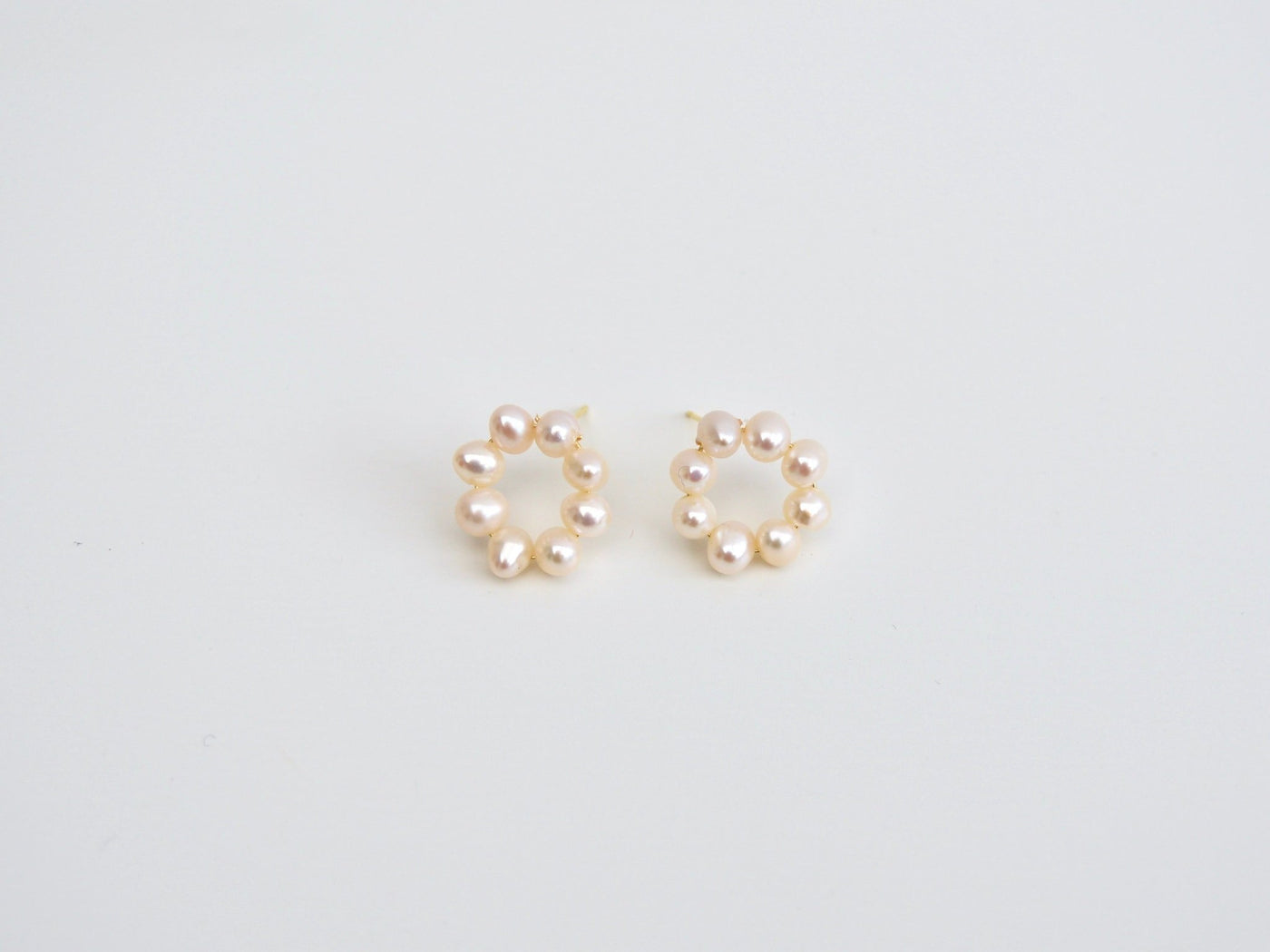 Natural Pearls: Perlenstecker Circle | vergoldet
