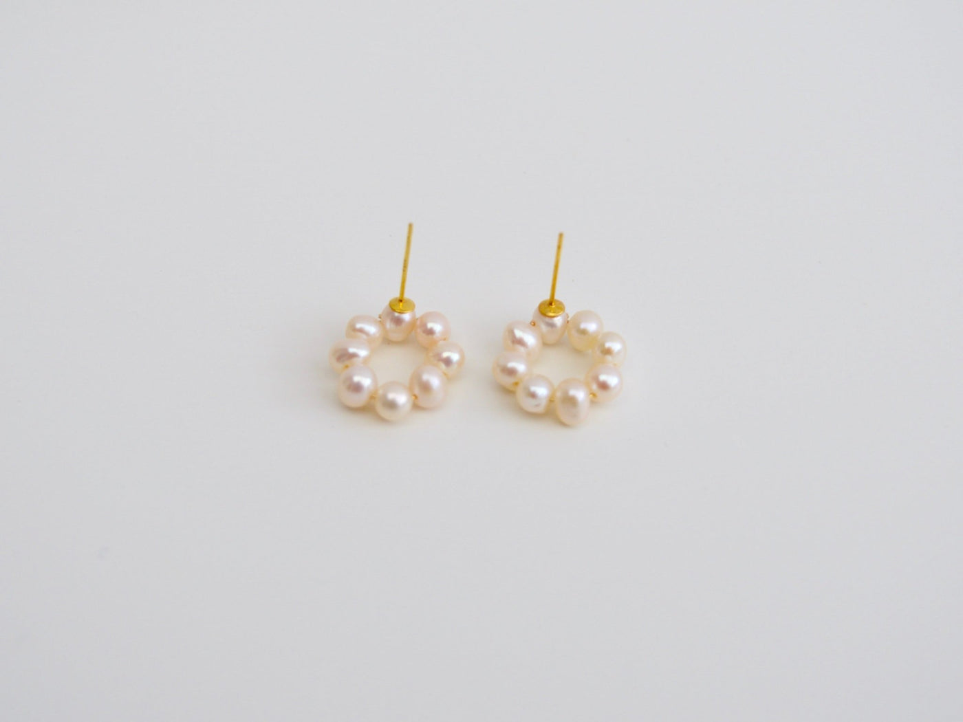 Natural Pearls: Perlenstecker Circle | vergoldet