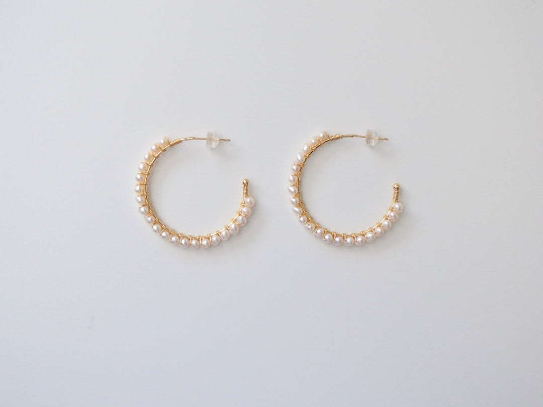 Natural Pearls: Statement Perlenstecker Half Hoops| vergoldet