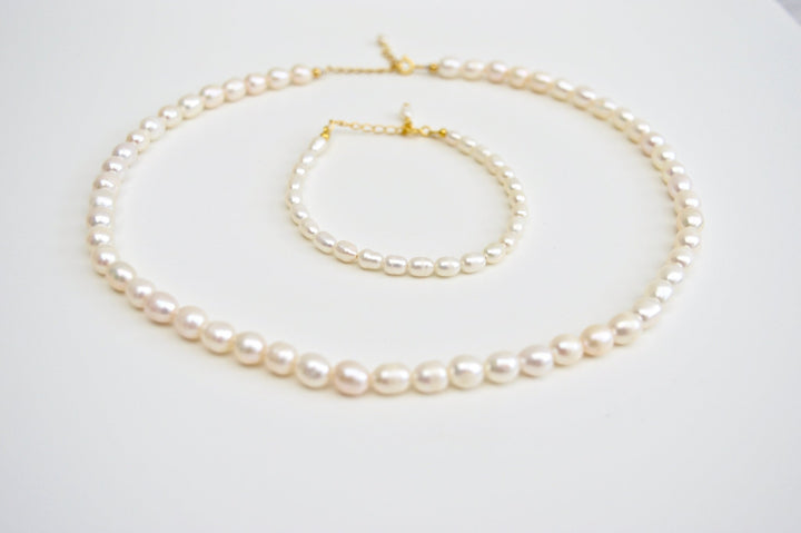 Pearl Collection: Kurze Perlenkette Choker | vergoldet