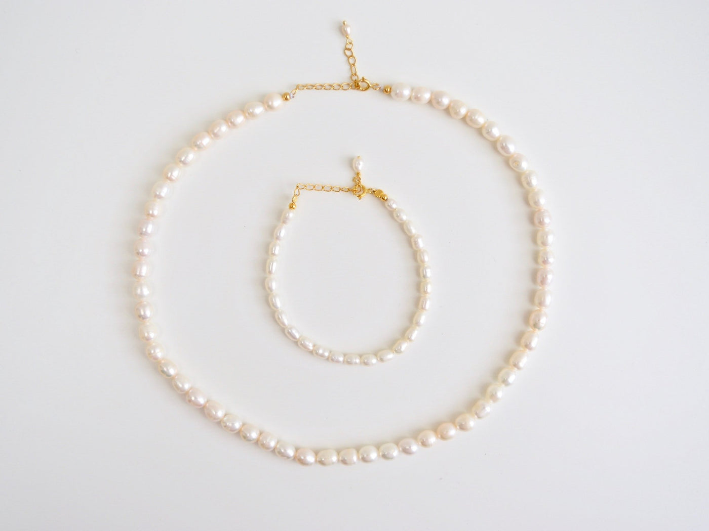 Pearl Collection: Kurze Perlenkette Choker | vergoldet
