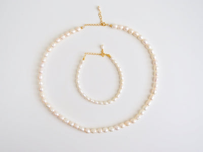 Pearl Collection: Kurze Perlenkette Choker | vergoldet