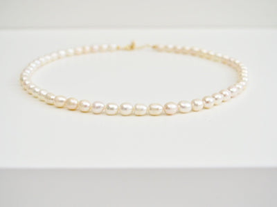 Pearl Collection: Kurze Perlenkette Choker | vergoldet