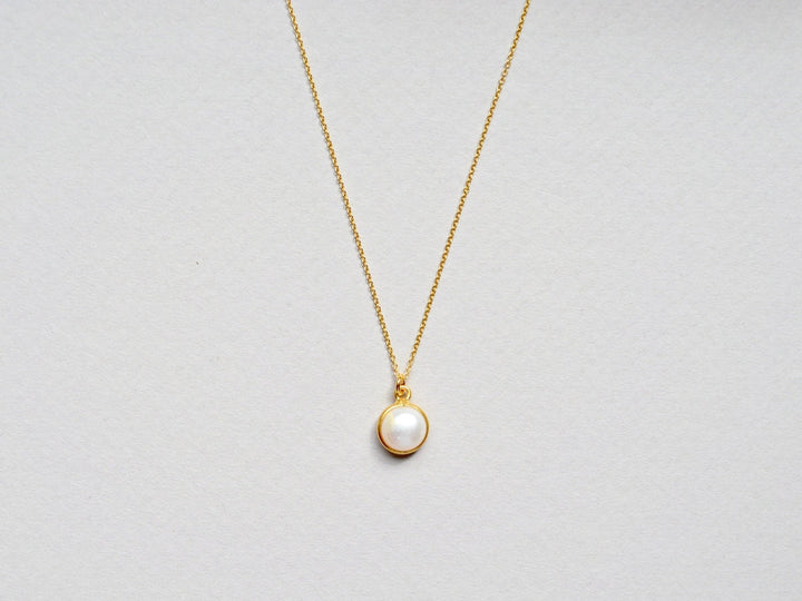 Pearl Dots: Bezaubernde Perlenkette vergoldet - Mia&Martha by Katja Schmalen