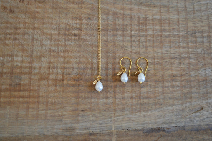 Pearls & Leaves: Zartes Perlenschmuck-Set | vergoldet, silber - Mia&Martha by Katja Schmalen