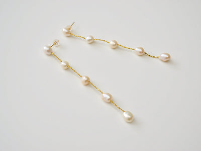 Pearls: Moderne Perlenohrringe mit Süßwasserperlen | vergoldet, silber