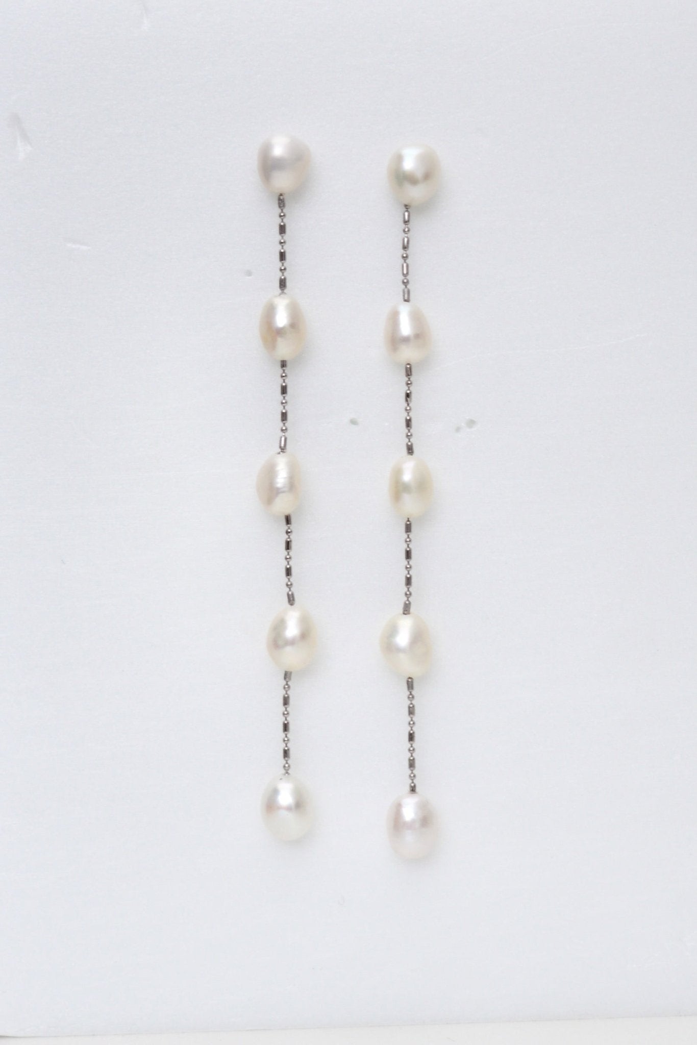 Pearls: Moderne Perlenohrringe mit Süßwasserperlen | vergoldet, silber