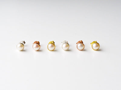 Pearls: Perlen Ohrstecker vergoldet - Mia&Martha by Katja Schmalen