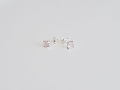 Round Gems: Rosenquarz Ohrstecker Prong | vergoldet, rosévergoldet, silber