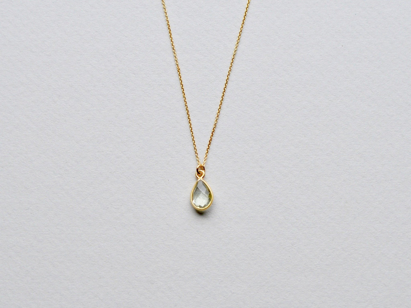 Something Green: Prasiolith Kette vergoldet - Mia&Martha by Katja Schmalen