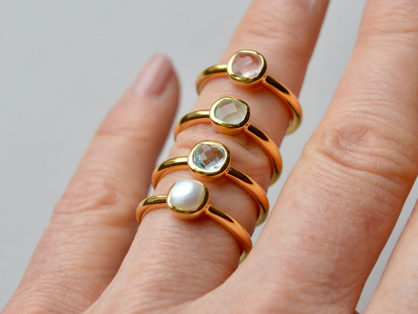 Square Dot: Edler Perlen Ring vergoldet - Mia&Martha by Katja Schmalen
