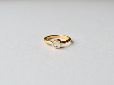 Square Dot: Facettierter Rosenquarz Ring vergoldet - Mia&Martha by Katja Schmalen