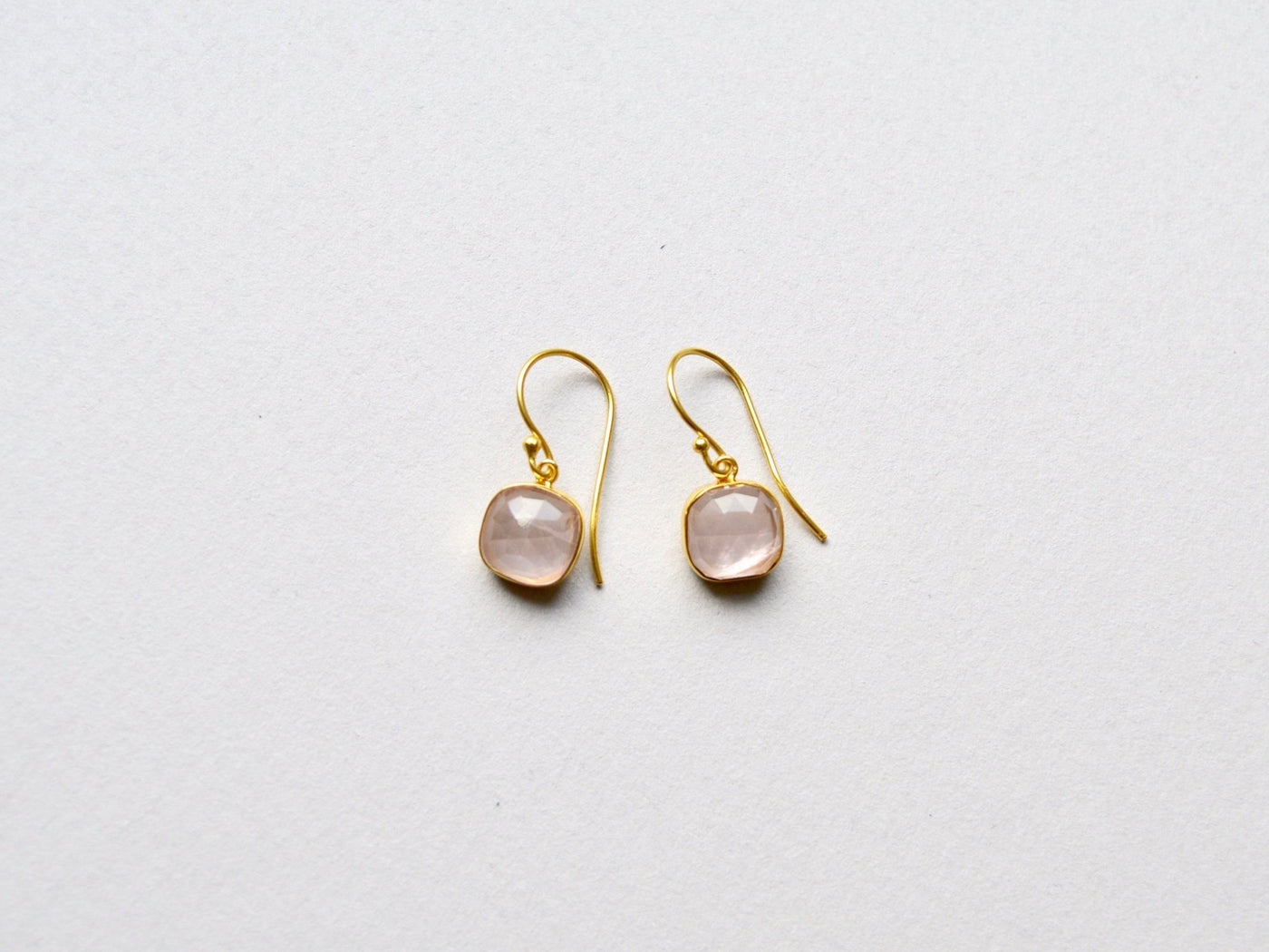Square Dots: Rosenquarz Ohrhänger | vergoldet, rosévergoldet, silber - Mia&Martha by Katja Schmalen