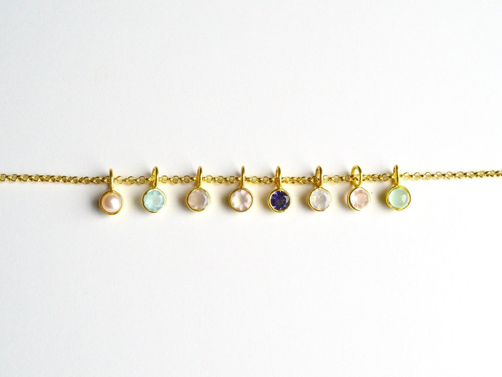 Tiny Gems: Armband Aqua Chalcedon vergoldet - Mia&Martha by Katja Schmalen