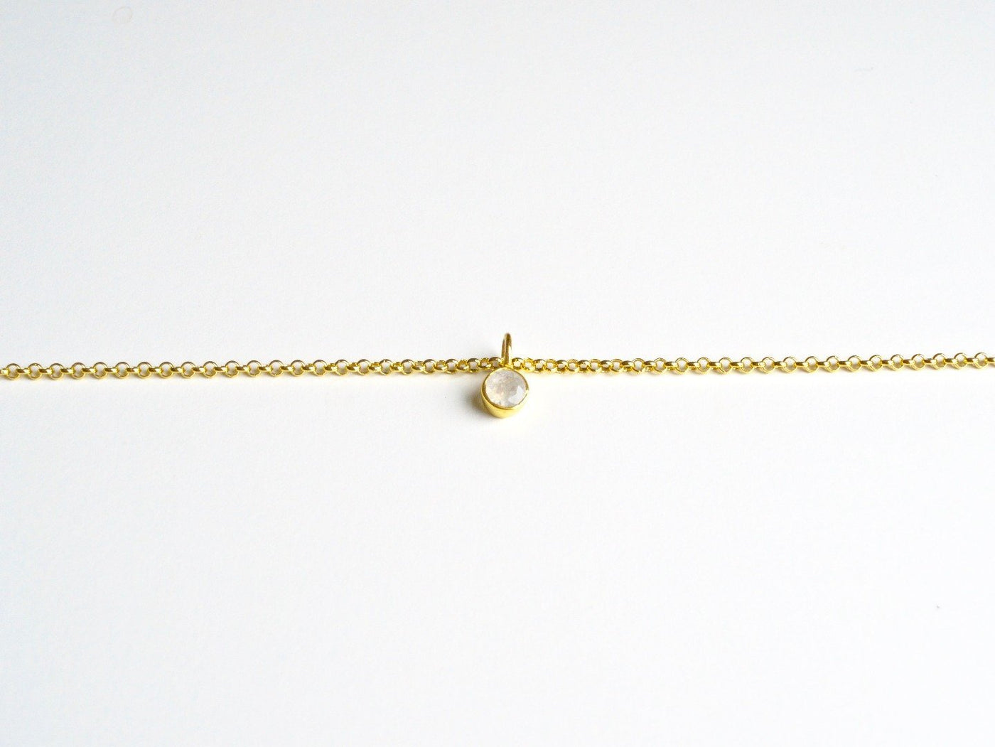 Tiny Gems: Armband Mondstein vergoldet - Mia&Martha by Katja Schmalen